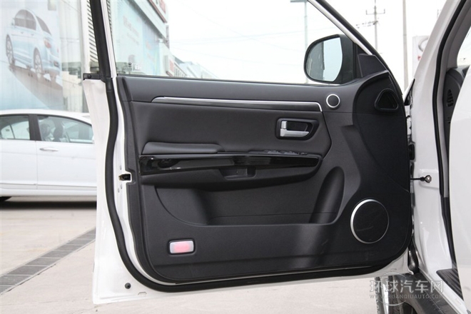 2013款 智尊版 2.0L手動四驅(qū)進取型