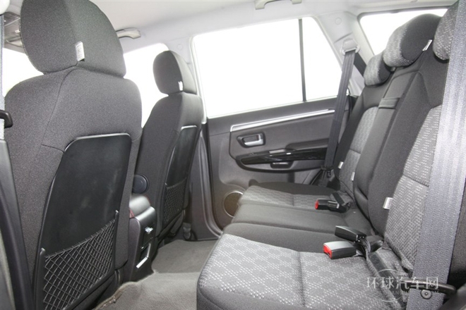 2013款 智尊版 2.0L手動四驅進取型