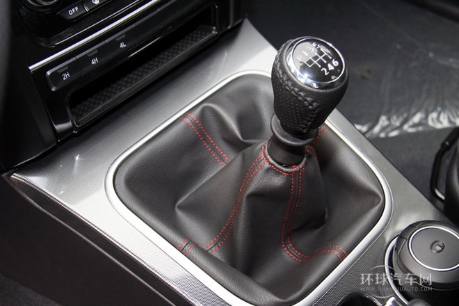 2013款 智尊版 2.0L手動四驅(qū)進(jìn)取型