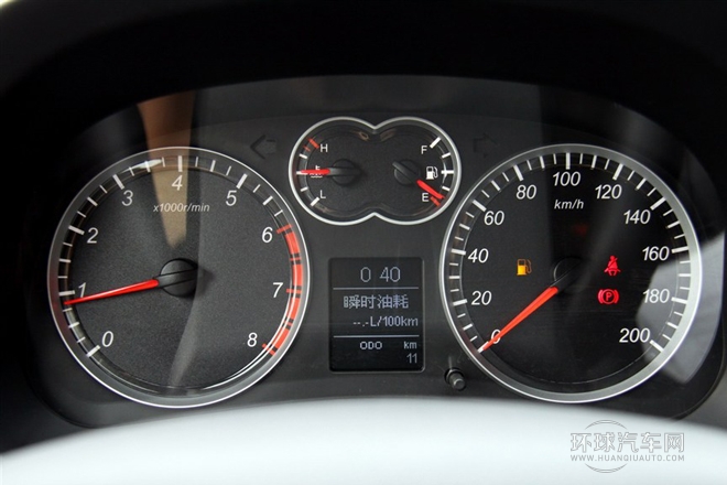 2013款 智尊版 2.0L手動四驅進取型