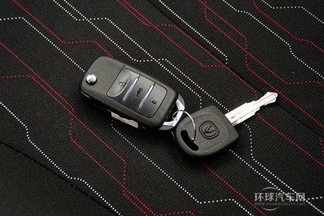 2013款 1.6L 手動尚酷型 國V