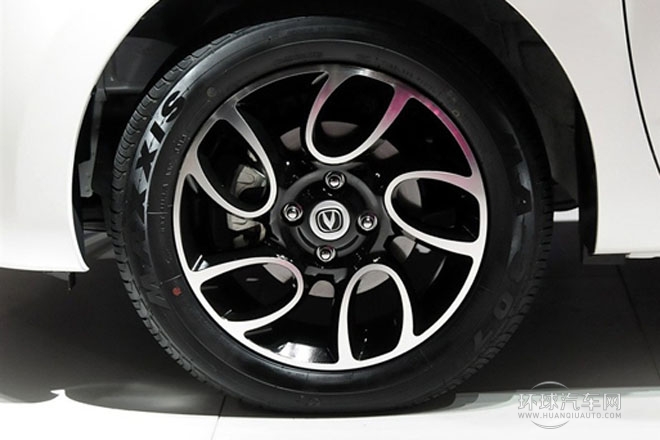 2013款 1.6L 手動尚酷型 國V