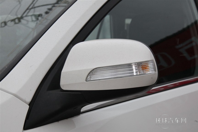 2013款 智尊版 2.0L手動四驅進取型