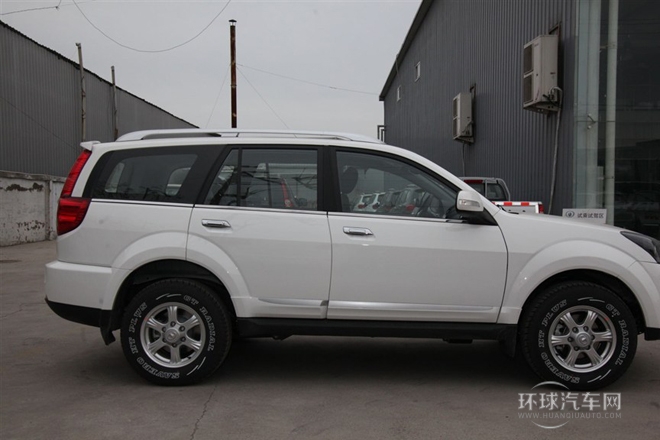 2013款 智尊版 2.0L手動(dòng)四驅(qū)進(jìn)取型