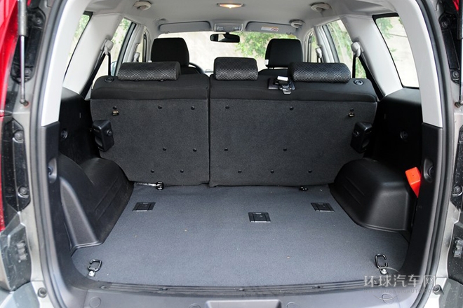 2013款 智尊版 2.0L手動兩驅進取型