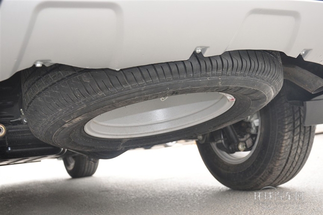 2012款 歐風(fēng)版 綠靜2.0T自動(dòng)四驅(qū)超豪華型