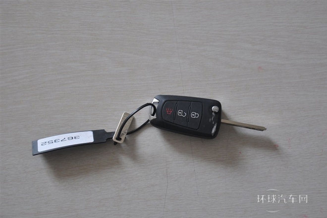 2012款 歐風版 綠靜2.0T自動四驅超豪華型