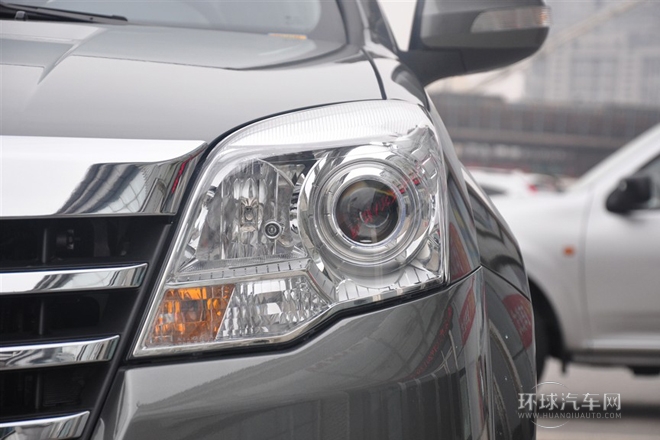 2012款 歐風版 綠靜2.0T自動四驅超豪華型