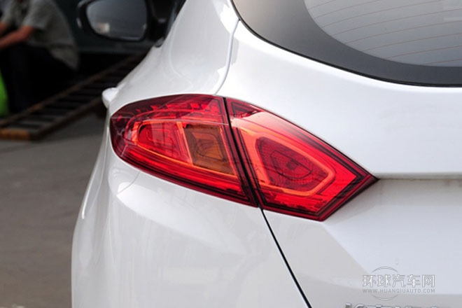 2013款 1.6L 自動(dòng)俊酷型 國V