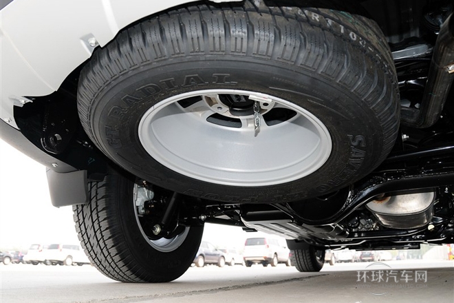 2012款 智尊版 綠靜2.0T手動四驅舒適型