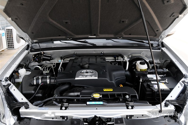 2012款 智尊版 綠靜2.0T手動四驅舒適型