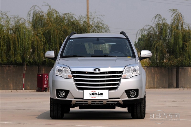 2012款 智尊版 綠靜2.0T手動四驅舒適型