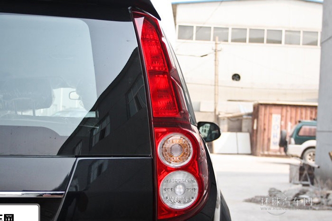 2012款 智尊版 綠靜2.0T手動兩驅(qū)舒適型