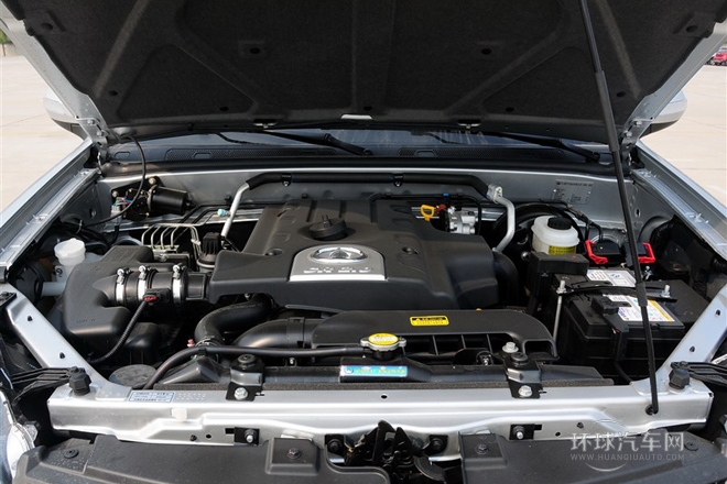 2012款 智尊版 綠靜2.0T自動四驅豪華型