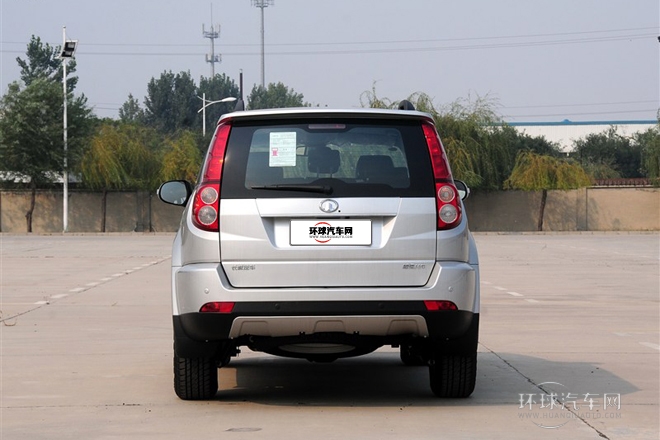 2012款 智尊版 綠靜2.0T自動四驅豪華型