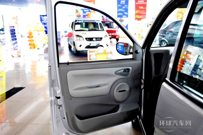 2011款 A+ 1.0L 手動標準型