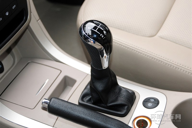 2013款 1.8L 手動尊貴型