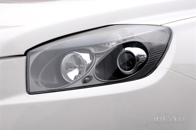 2013款 1.8L 手動尊貴型