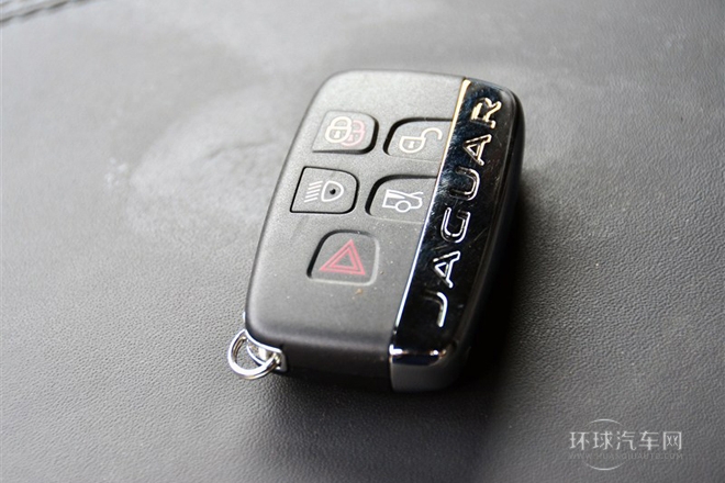 2013款 5.0T V8 S 敞篷中國限量版