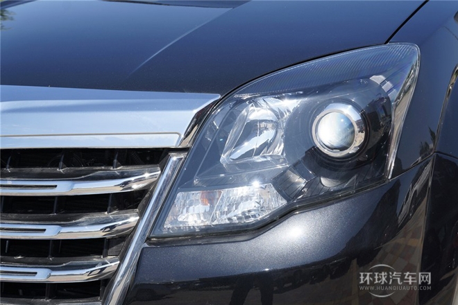 2013款 智尊版 2.0T手動兩驅尊貴型