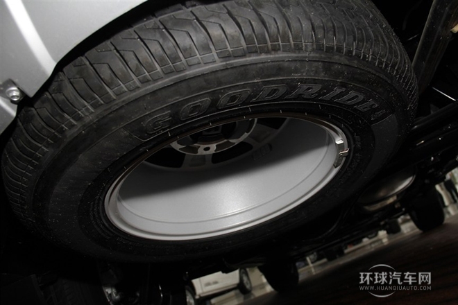 2013款 智尊版 2.0T手動(dòng)兩驅(qū)精英型