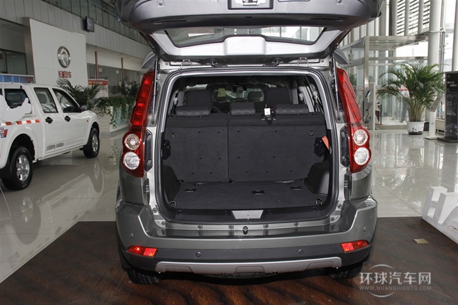 2013款 智尊版 2.0T手動兩驅精英型