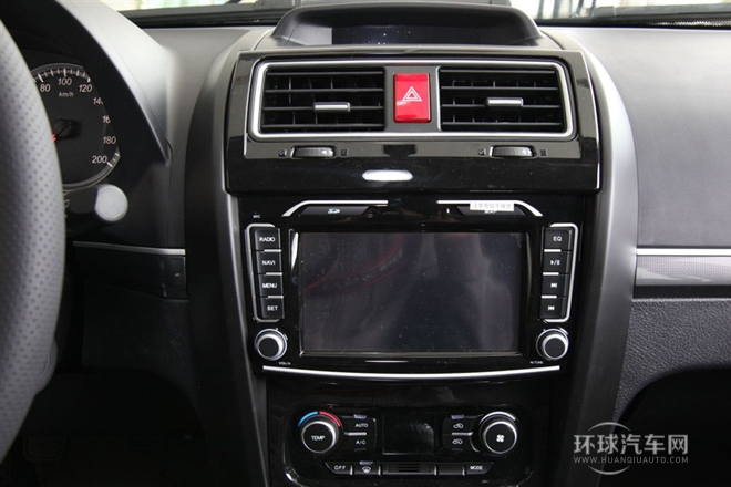 2013款 智尊版 2.0T手動兩驅精英型