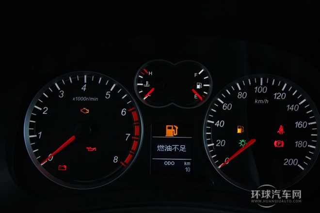 2013款 智尊版 2.0T手動兩驅精英型