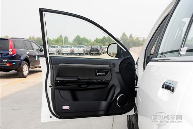 2012款 智尊版 綠靜2.0T自動(dòng)四驅(qū)舒適型