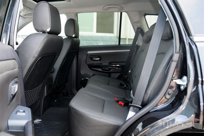 2012款 智尊版 綠靜2.0T自動兩驅超豪華型