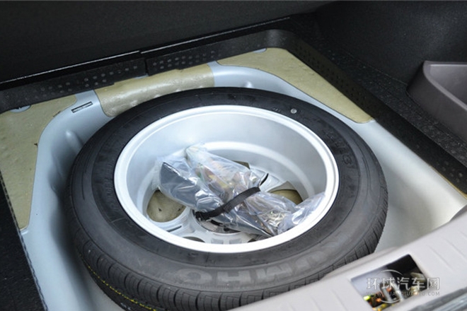 2013款 三廂 1.5L 手動精英型