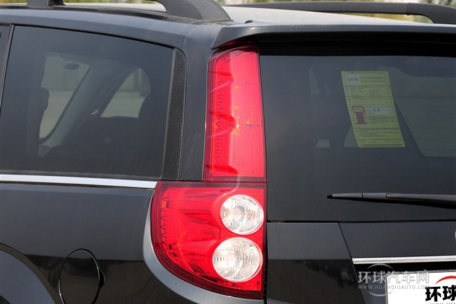 2012款 智尊版 綠靜2.0T自動兩驅超豪華型