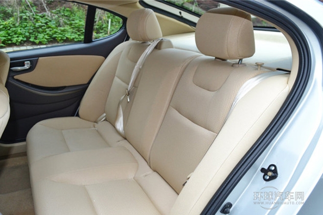 2013款 三廂 1.5L 手動精英型