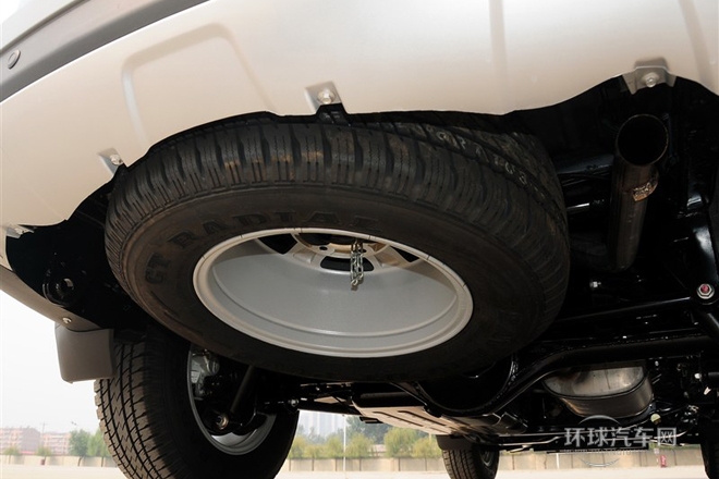 2012款 智尊版 綠靜2.0T自動兩驅舒適型