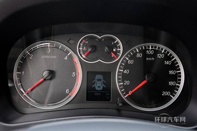 2012款 智尊版 綠靜2.0T自動兩驅舒適型