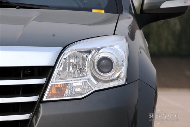 2012款 智尊版 綠靜2.0T自動(dòng)兩驅(qū)舒適型