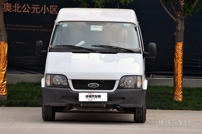 2013款 2.8T柴油廂式運輸車短軸中頂國IV