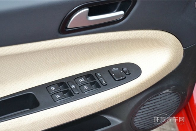 2013款 兩廂 1.5L 自動(dòng)精英型