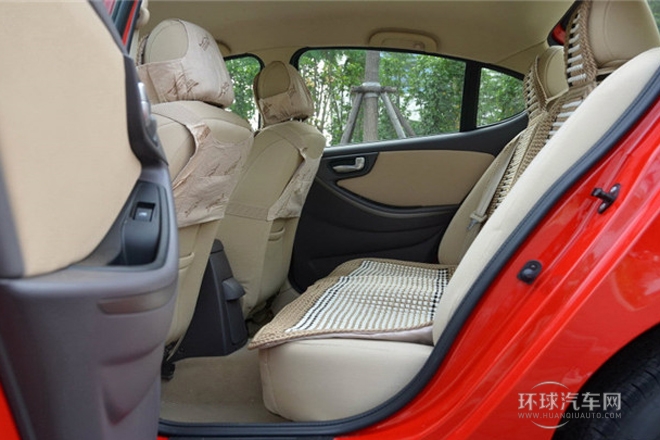 2013款 兩廂 1.5L 自動精英型