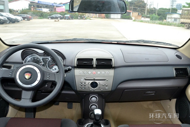 2013款 兩廂 1.5L 自動(dòng)精英型