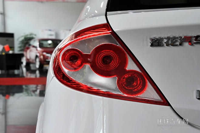 2013款 兩廂 1.5L 手動精英型