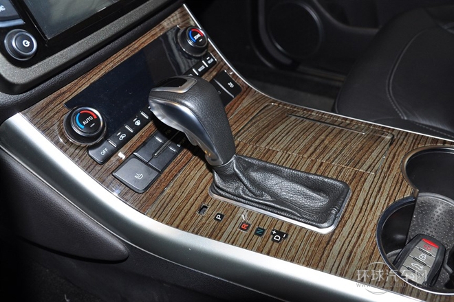 2014款 2.0T 四驅標準型