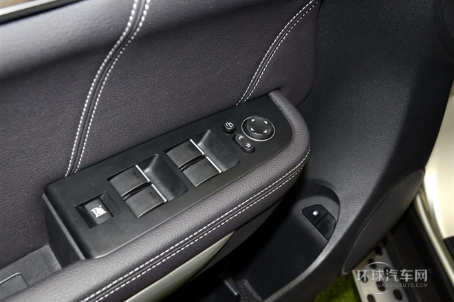 2014款 2.0T 兩驅標準型