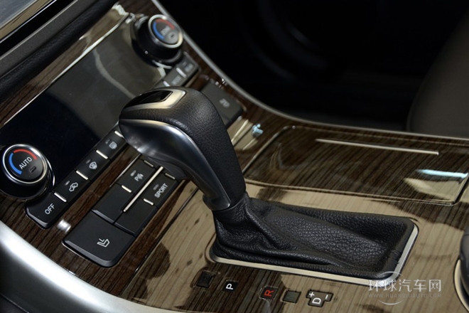 2014款 2.0T 兩驅標準型