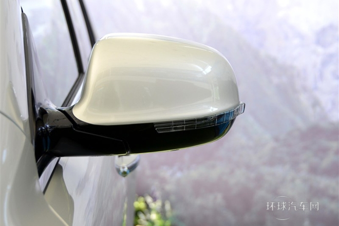 2014款 2.0T 兩驅標準型