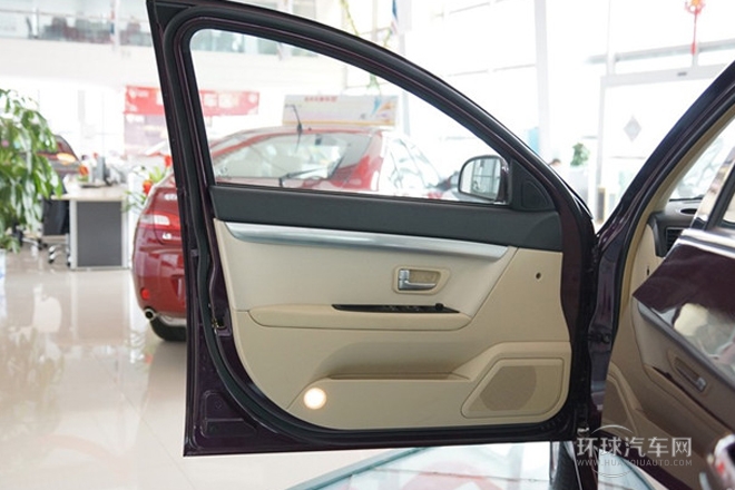 2012款 Sportback 1.8L 手動尊貴型