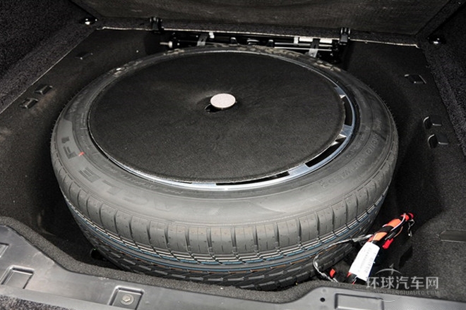 2014款 5.0 V8 SC AB 尊崇創世加長版