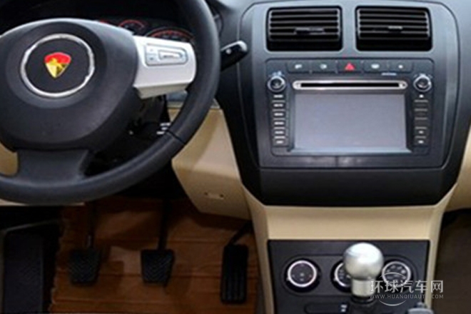 2012款 三廂 1.8L 手動風尚版