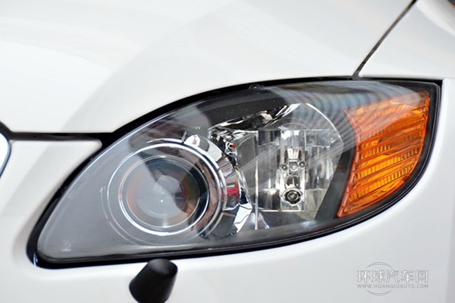 2012款 三廂 1.8L 手動風尚版