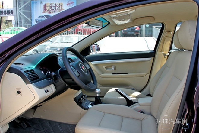 2012款 三廂 1.8L 自動尊貴型